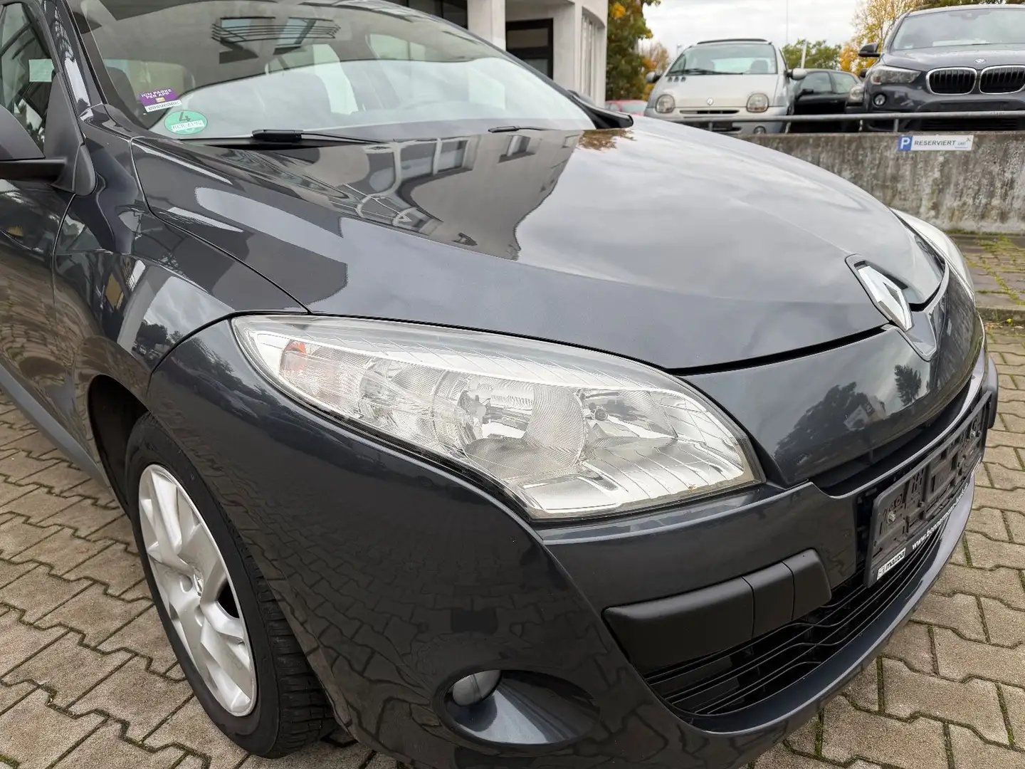 Renault Megane 1.6 Je t'aime * Navi * TÜV Neu Gris - 1