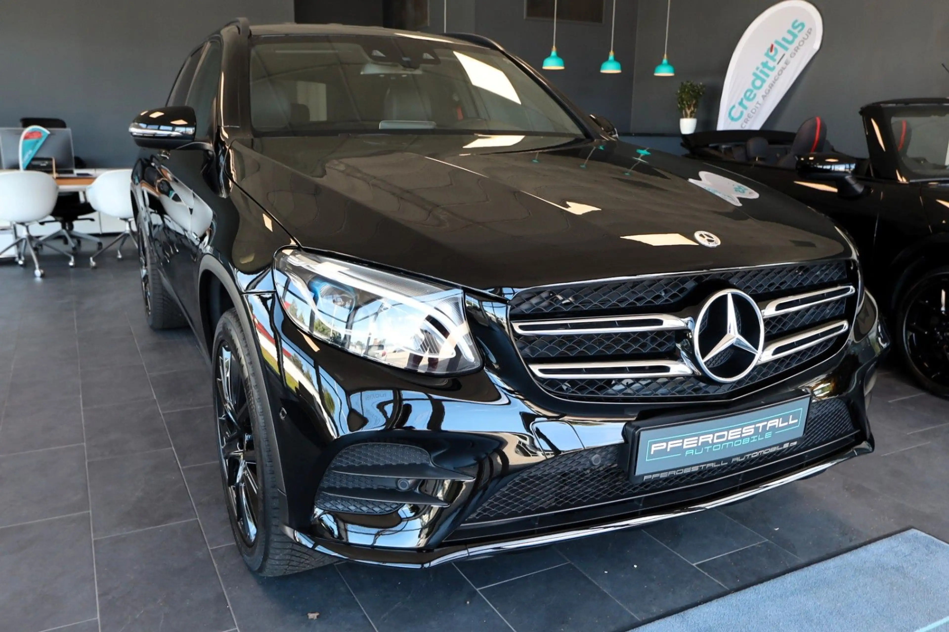 Mercedes-Benz GLC 350 e 4Matic AMG-Line Night Paket LED LEDER
