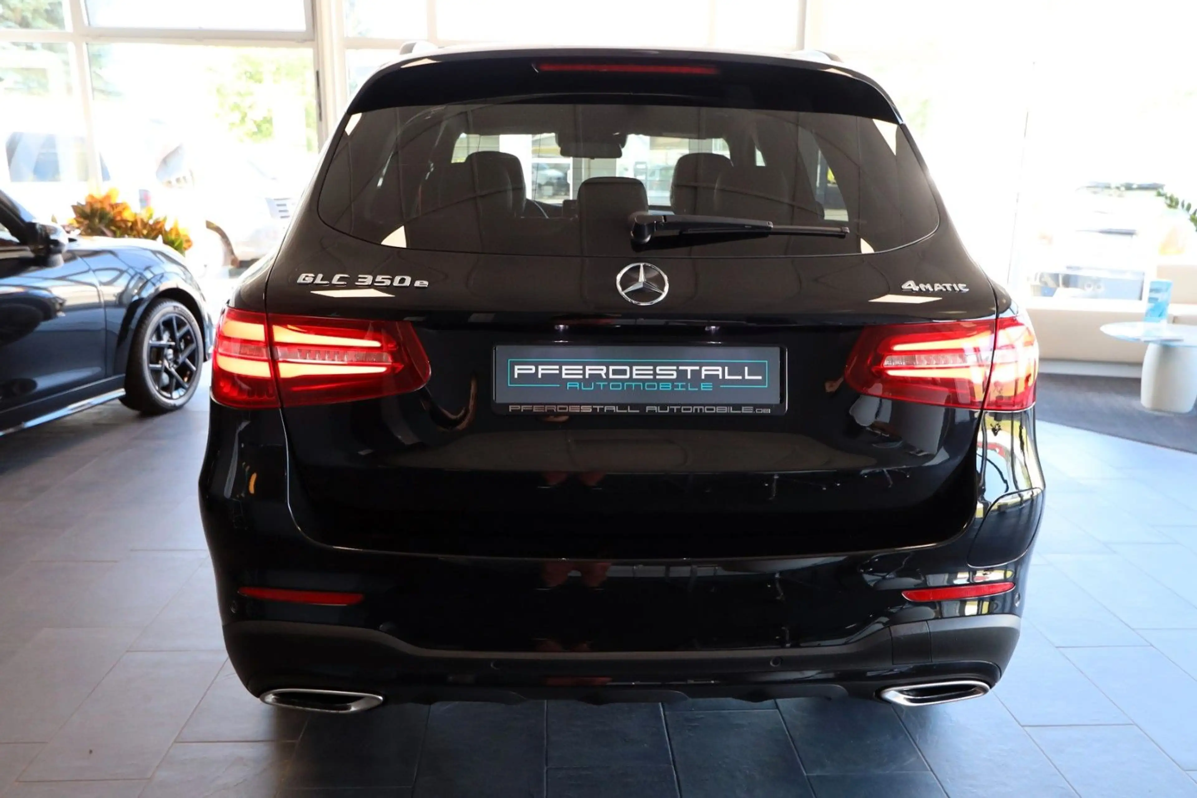 Mercedes-Benz GLC 350 e 4Matic AMG-Line Night Paket LED LEDER — photo 6