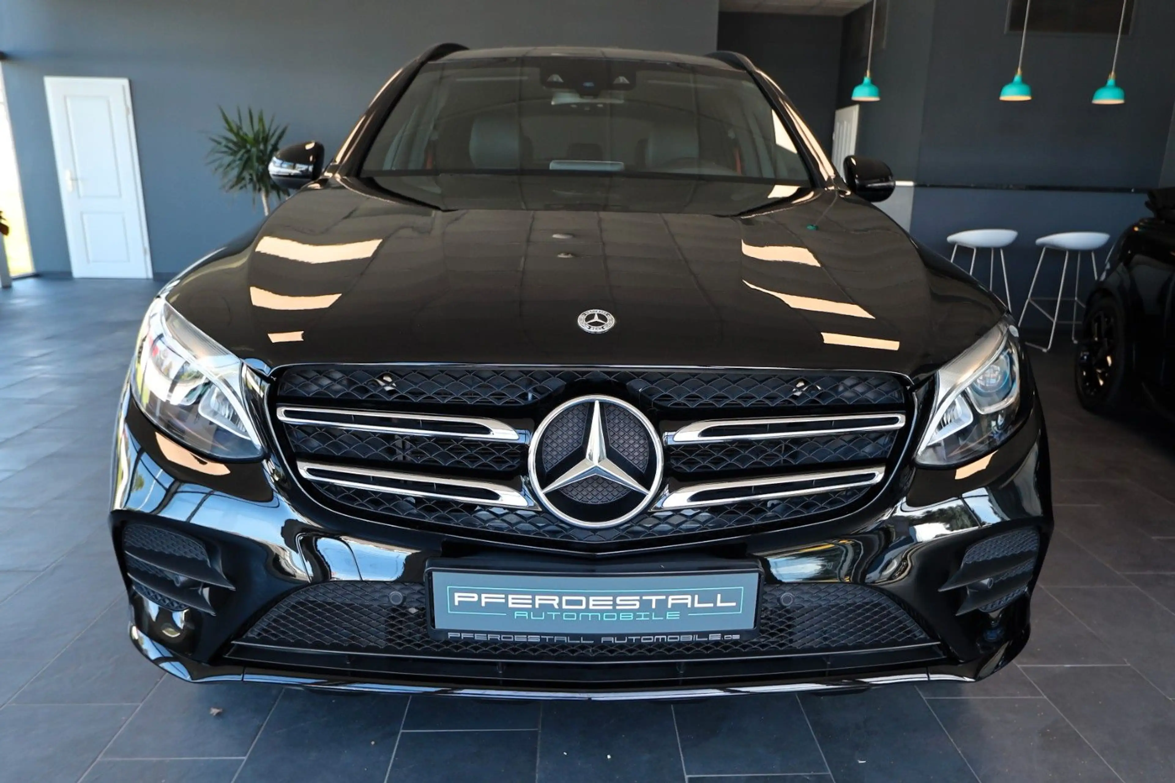 Mercedes-Benz GLC 350 e 4Matic AMG-Line Night Paket LED LEDER — photo 2