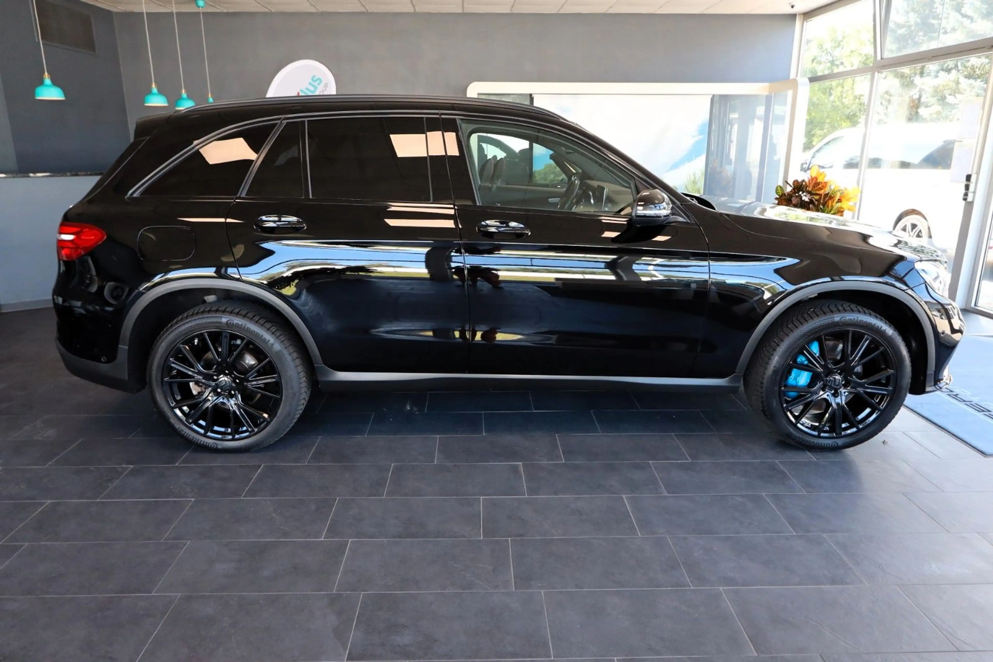 Mercedes-Benz GLC 350 e 4Matic AMG-Line Night Paket LED LEDER — photo 4