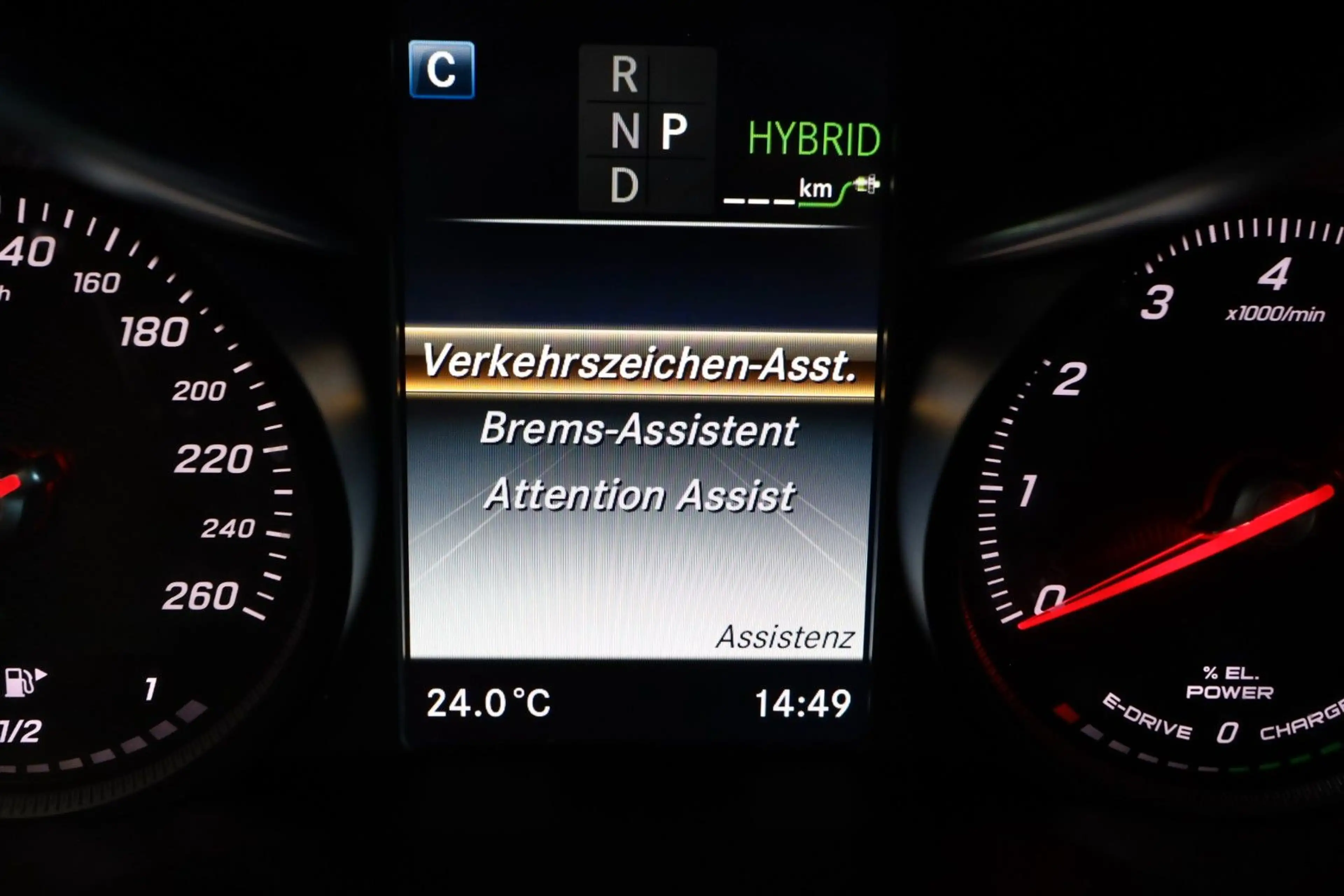 Mercedes-Benz GLC 350 e 4Matic AMG-Line Night Paket LED LEDER — photo 20