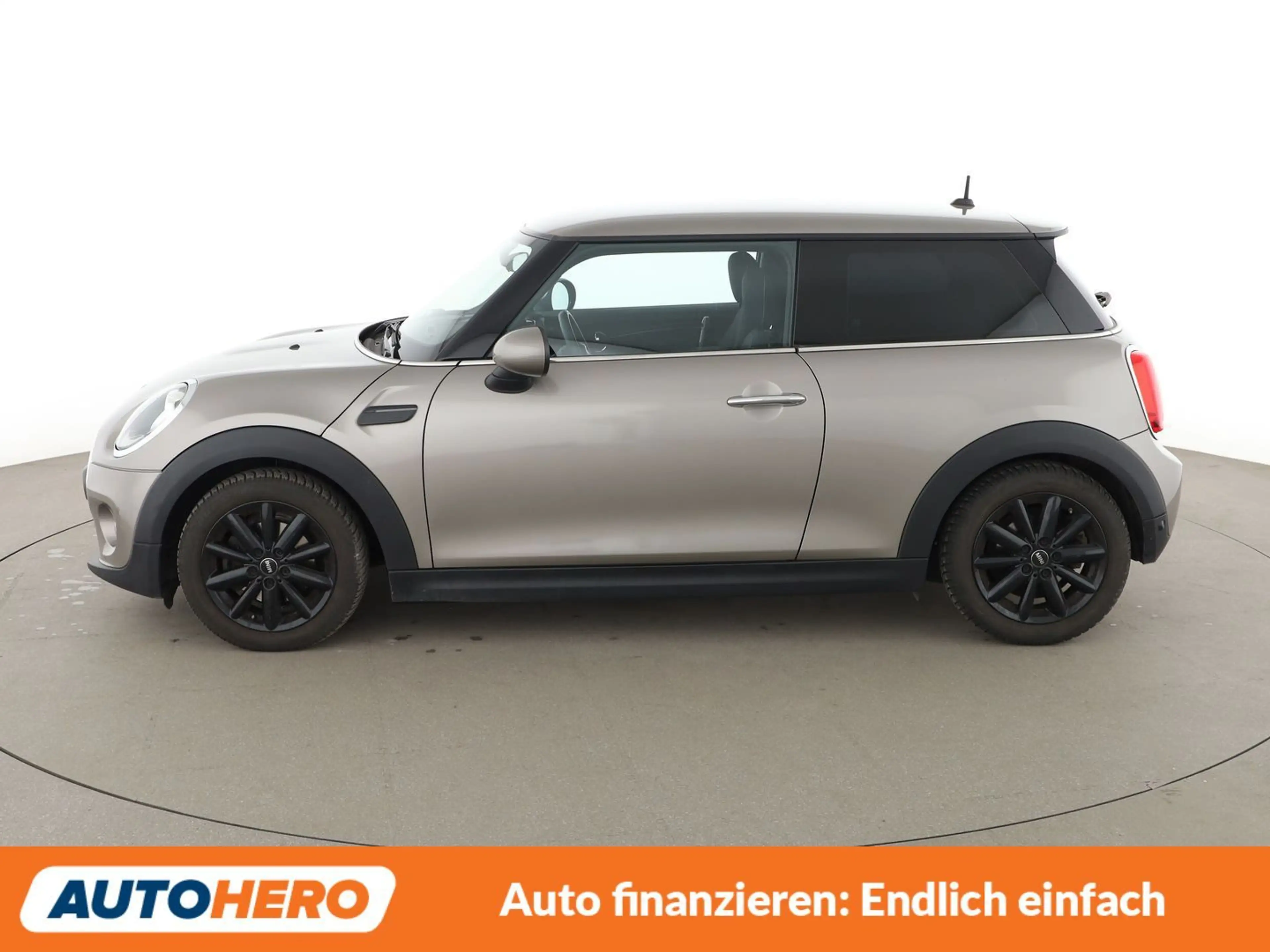 MINI One One Blackyard *PDC*SHZ*KLIMA*GARANTIE* — photo 3