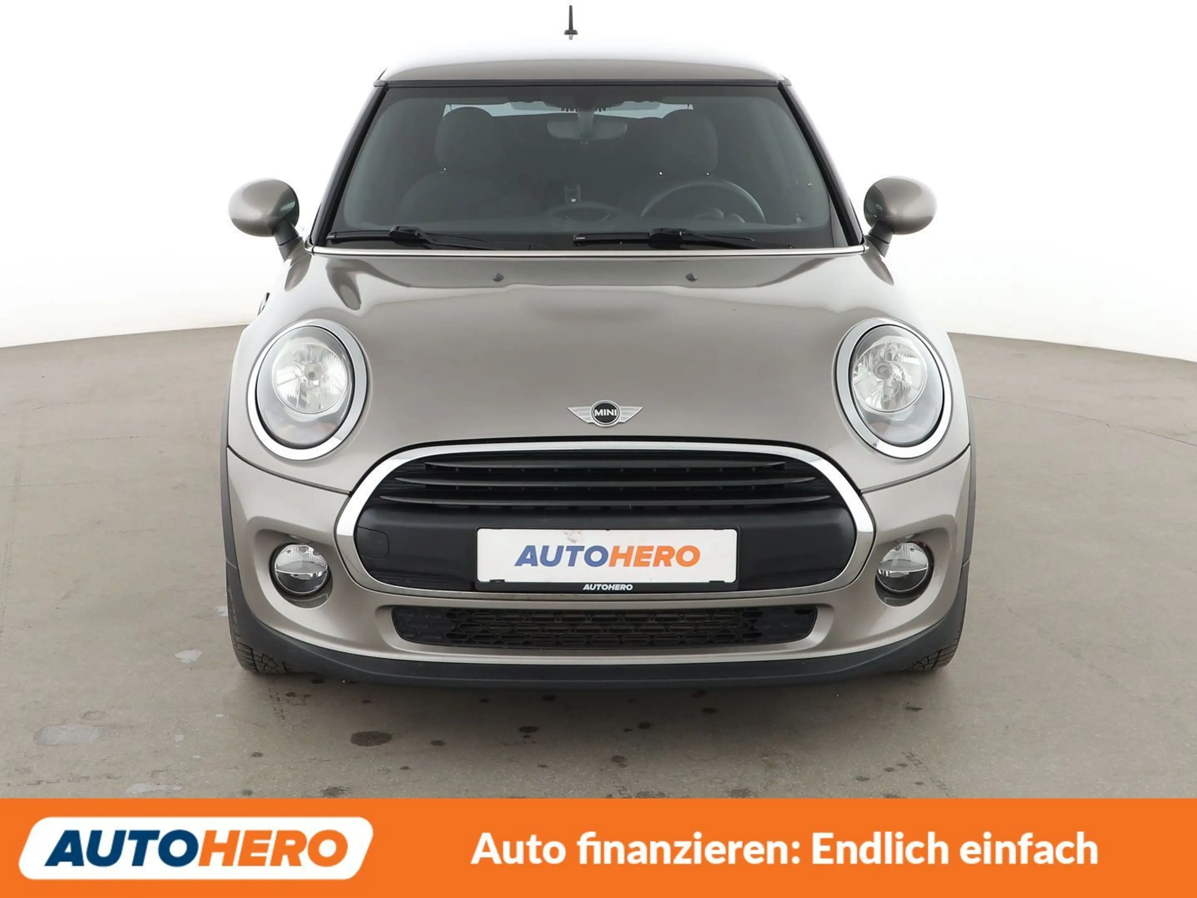 MINI One One Blackyard *PDC*SHZ*KLIMA*GARANTIE* — photo 9