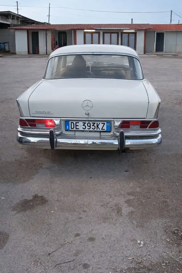 Mercedes-Benz 220 interni in pelle ,tettuccio apribile ., foto 3