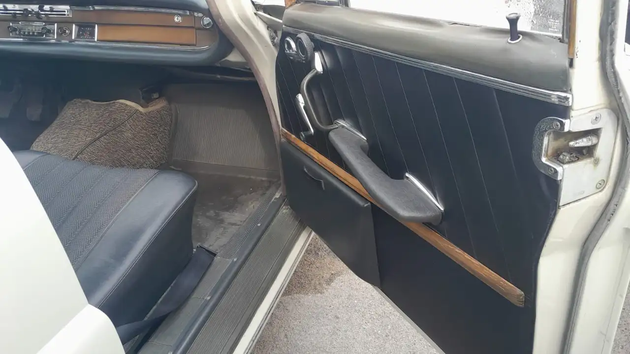 Mercedes-Benz 220 interni in pelle ,tettuccio apribile ., foto 10