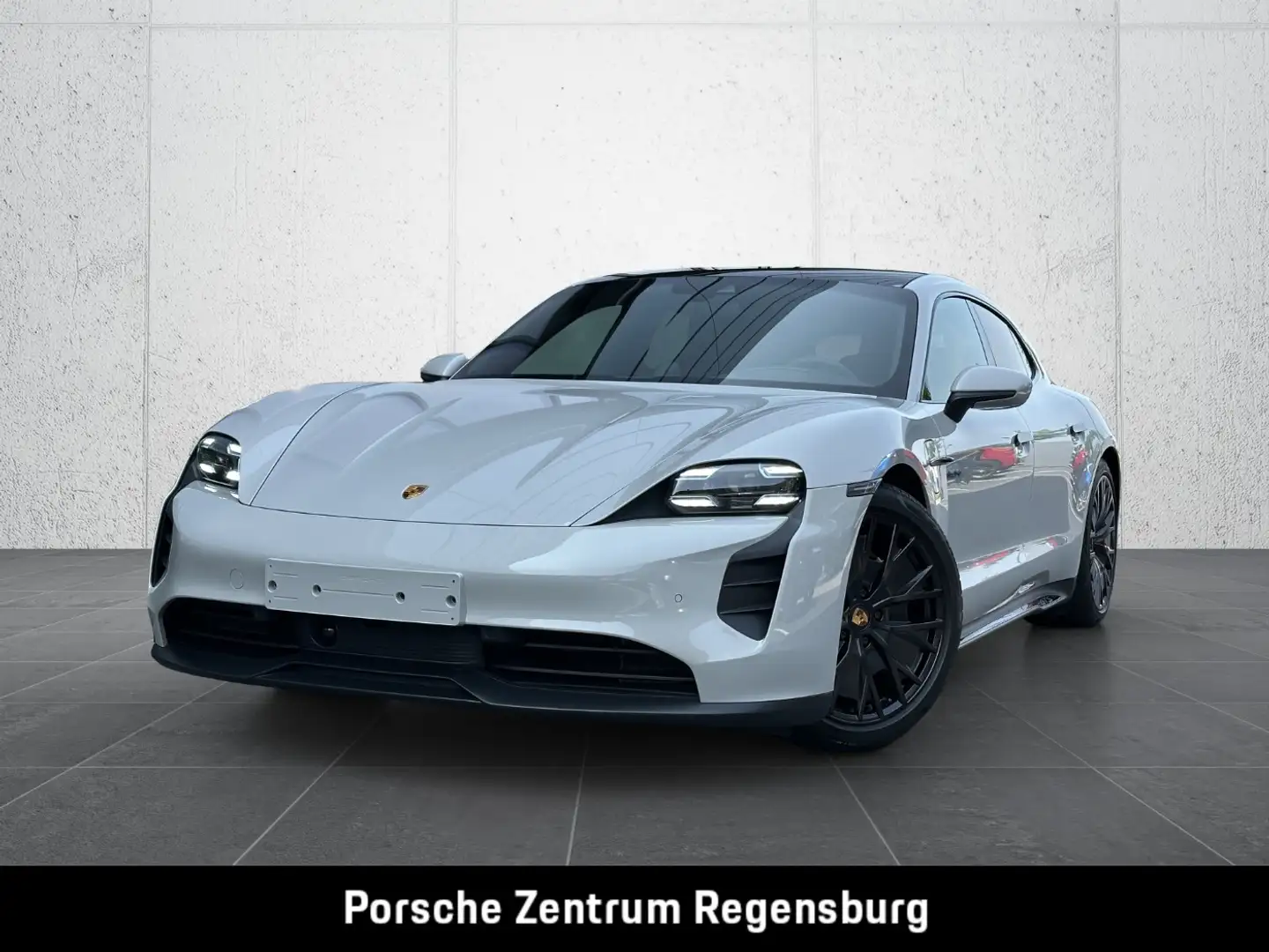 Porsche Taycan GTS Sport Turismo BOSE PANO Head-Up - 2