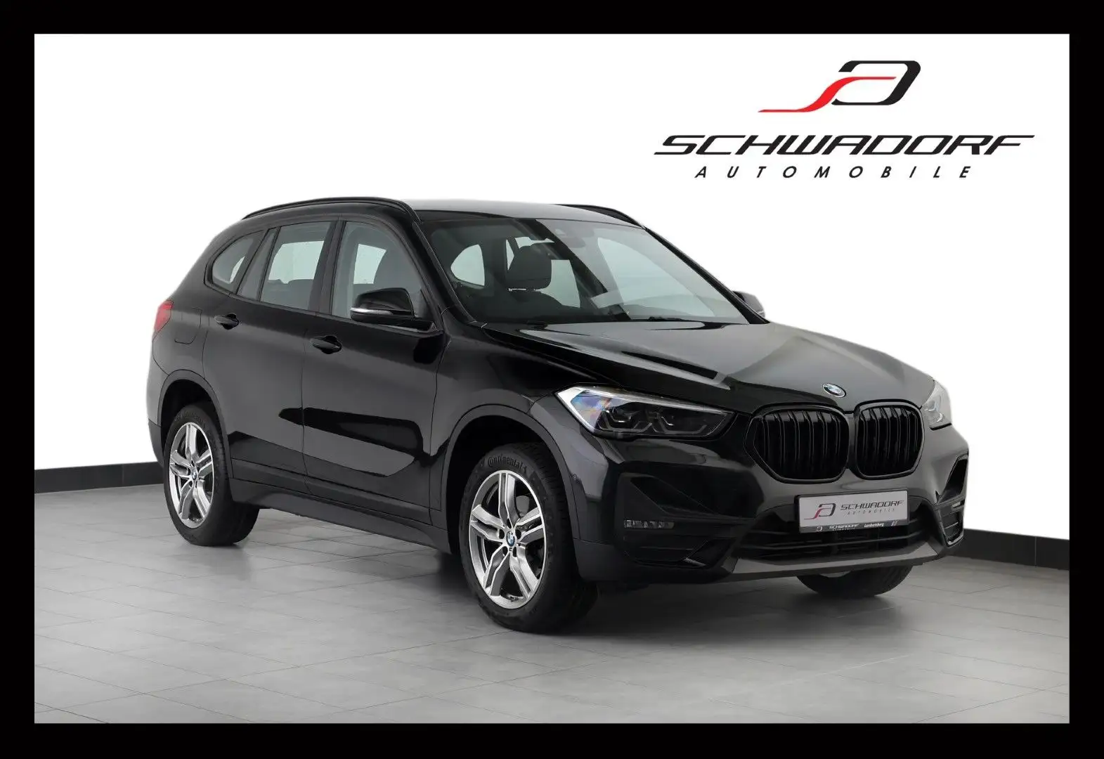 BMW X1 sDrive18i Sportsitze DriveAssist LED AHK 18" Schwarz - 1