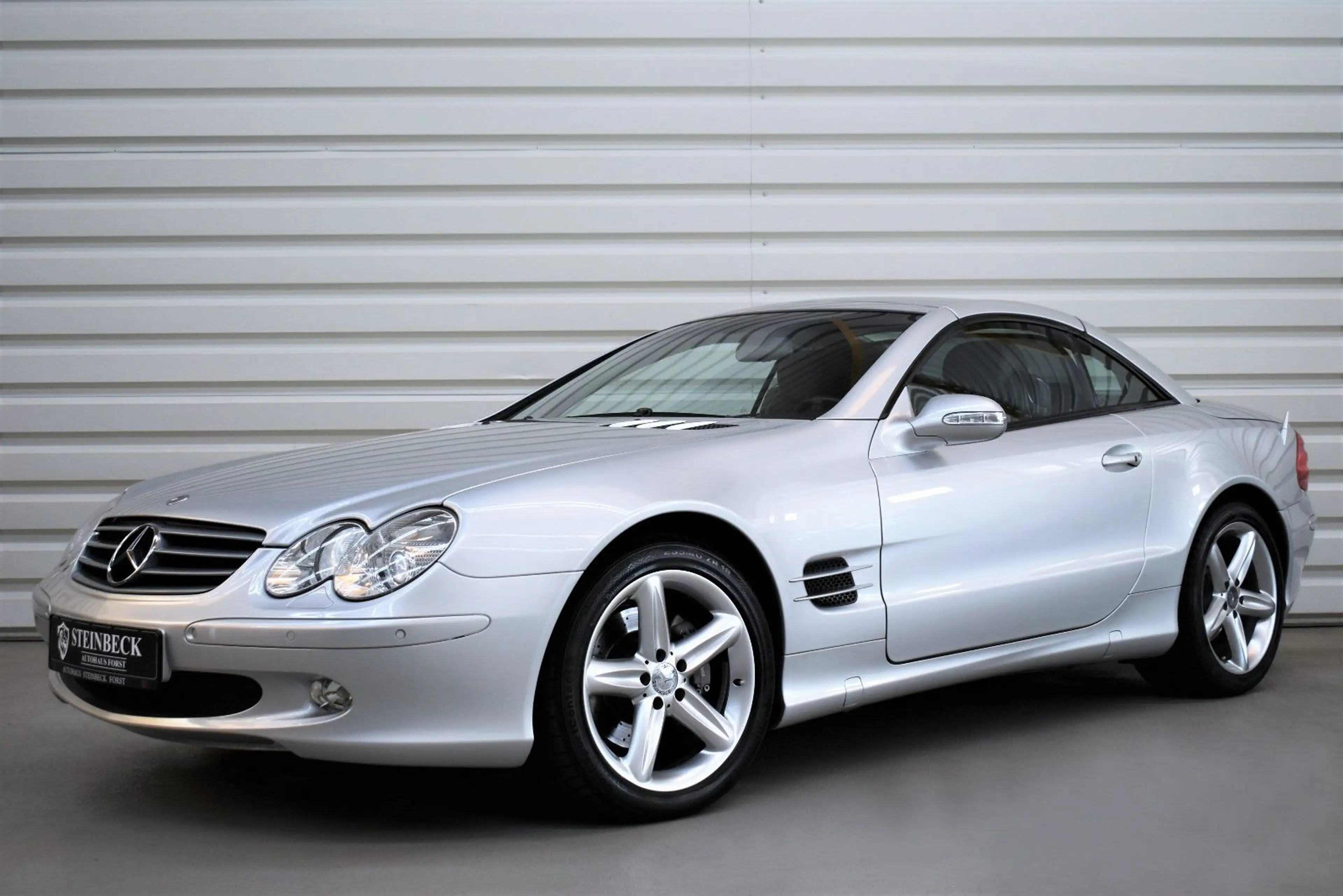 Mercedes-Benz SL 500 Edition+Bi-Xenon+Memory+Keyless+SHZ+PDC — photo 3