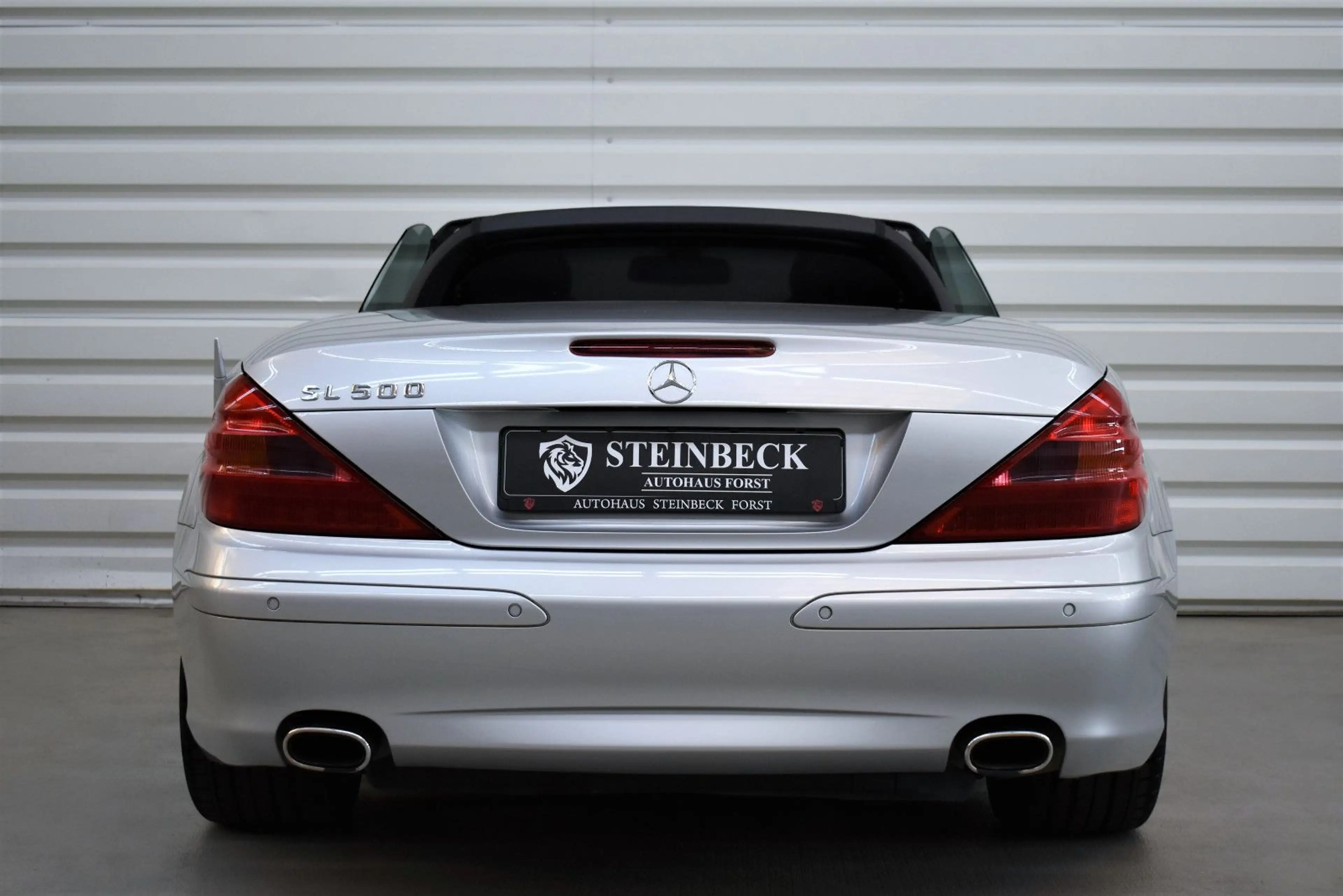 Mercedes-Benz SL 500 Edition+Bi-Xenon+Memory+Keyless+SHZ+PDC — photo 6