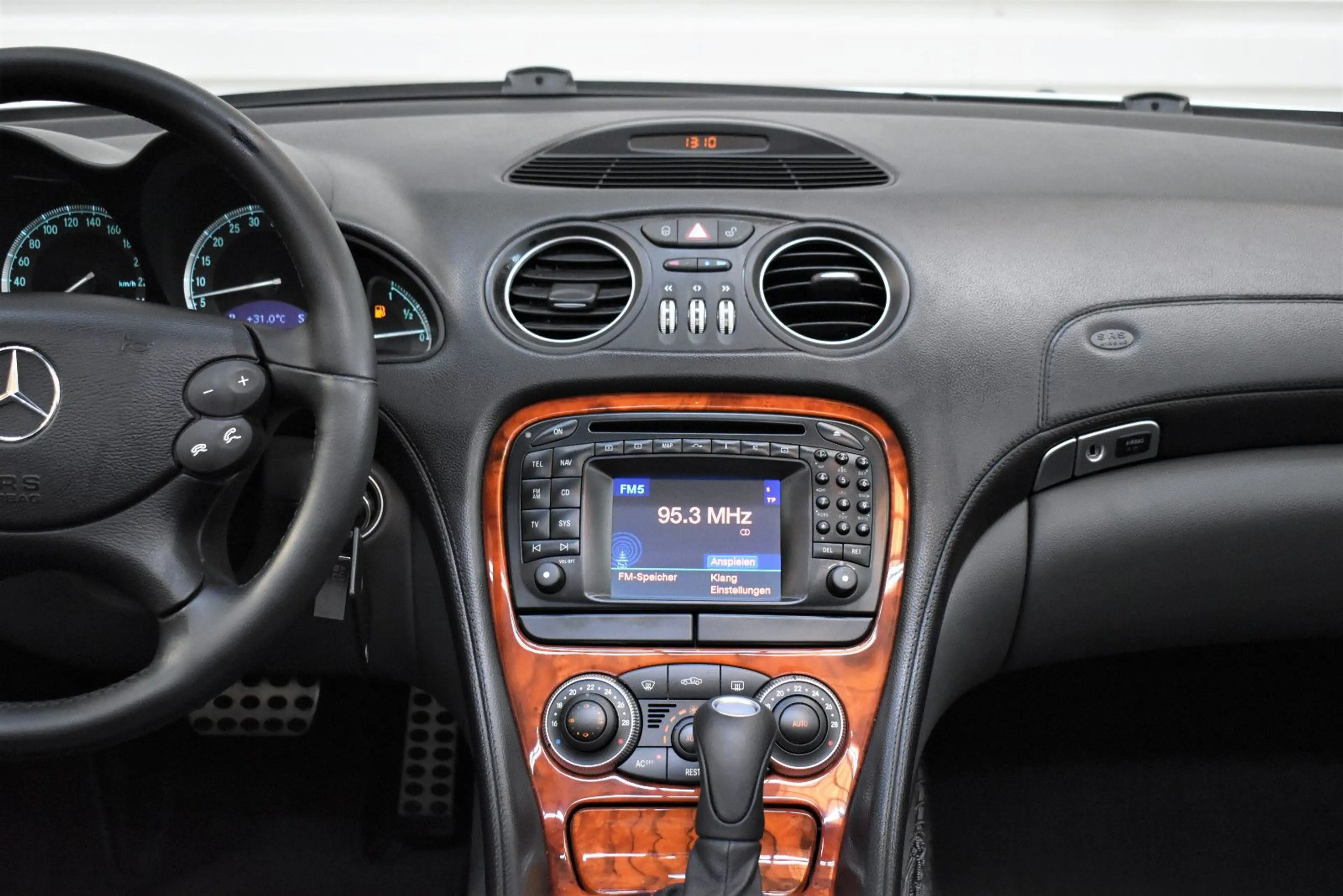 Mercedes-Benz SL 500 Edition+Bi-Xenon+Memory+Keyless+SHZ+PDC — photo 14