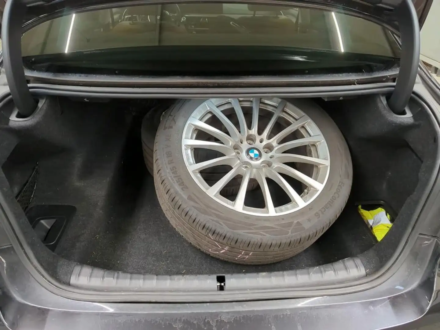 BMW 520 Lim LuxuryLine Laser Cockp-Prof Driving-Prof Gris - 2