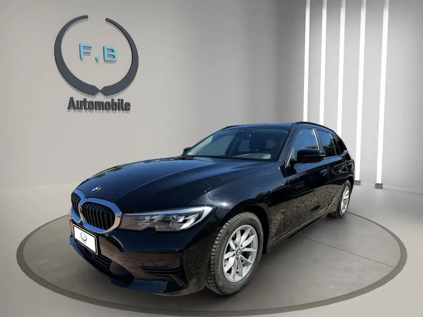 BMW 320 d Advantage/NAVI/UVM.. Noir - 2