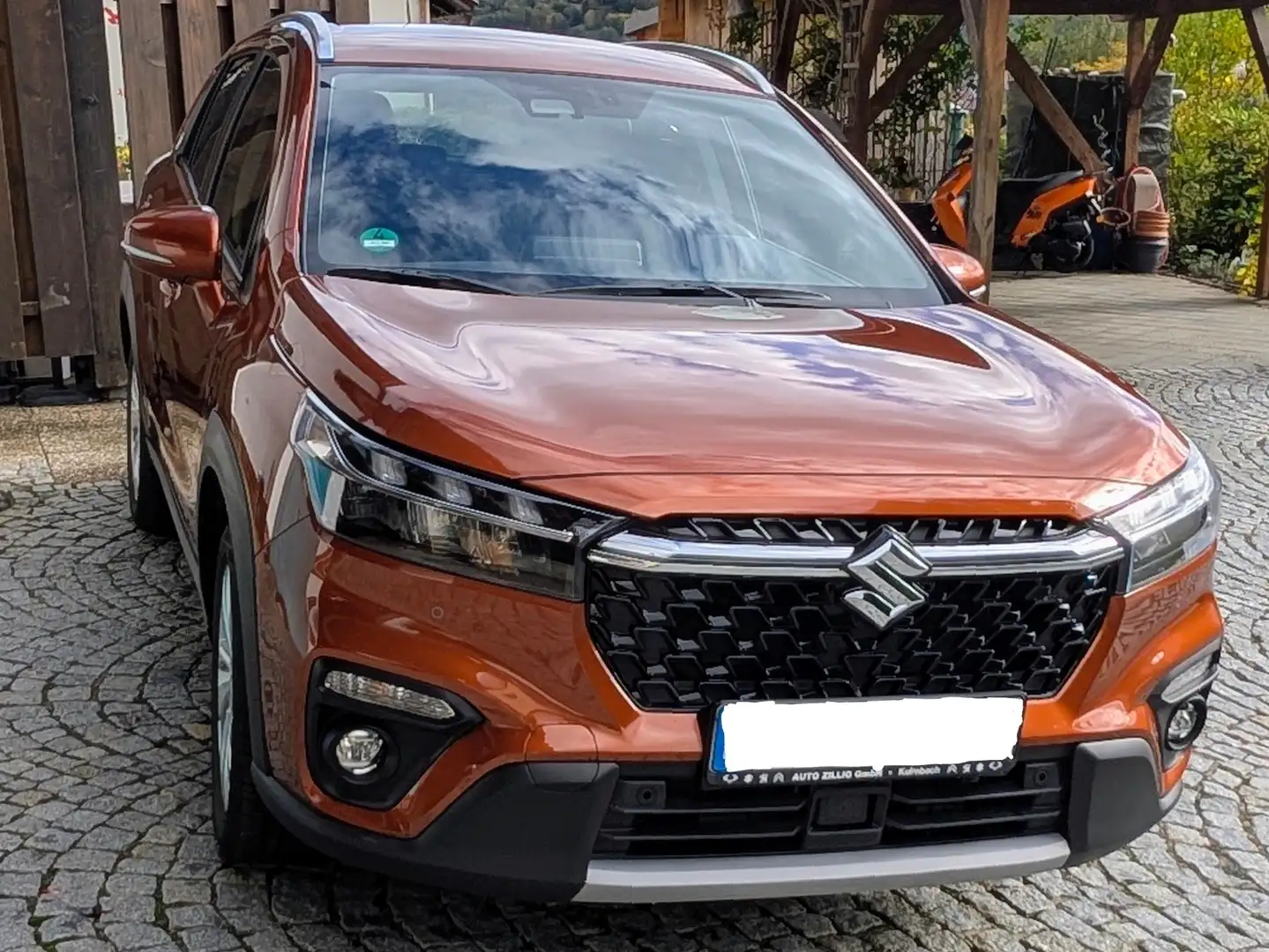 Suzuki S-Cross S-Cross Hybrid 1.5 Dualjet Hybrid AGS Comfort Braun - 1