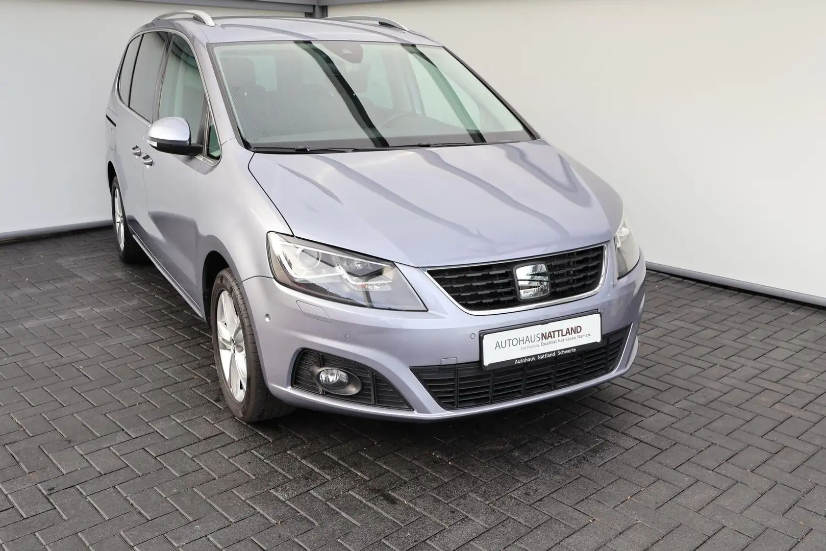 SEAT Alhambra Xcellence 1.4 TSI DSG RFK Navi ACC DAB Silber - 2