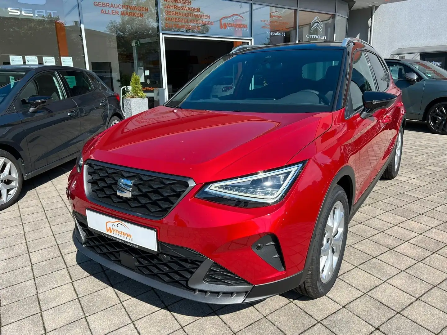 SEAT Arona 1,0TSi DSG FR Automatik Garantie Rot - 1