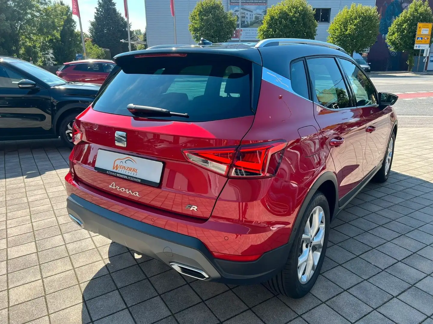 SEAT Arona 1,0TSi DSG FR Automatik Garantie Rot - 2