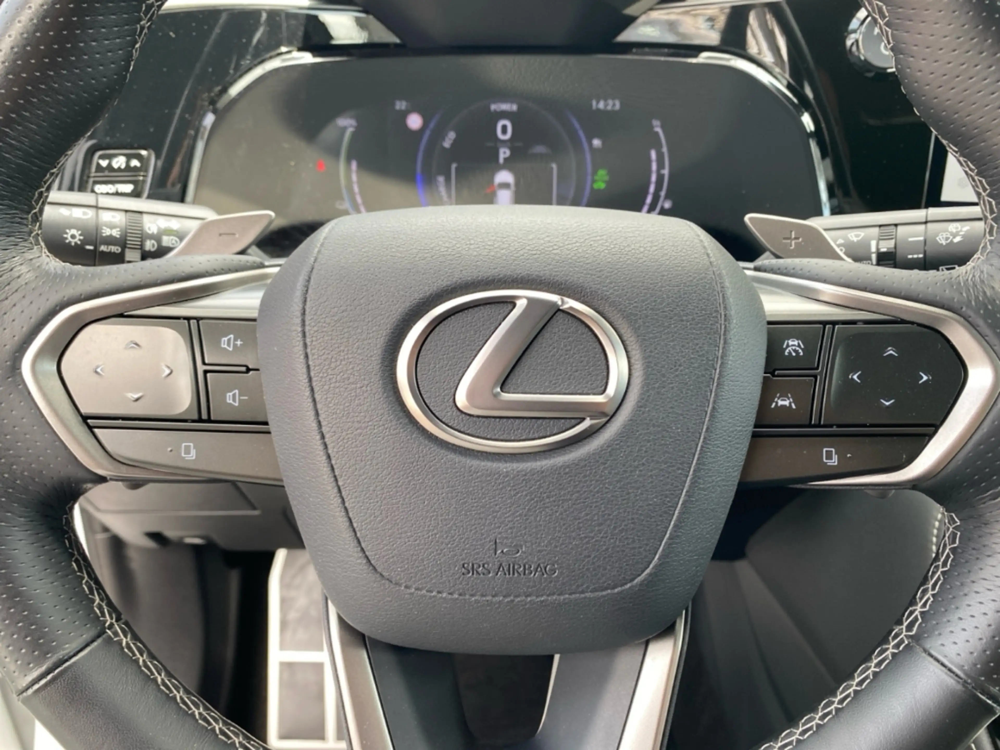 Lexus NX 450h+ F SPORT *Allrad*360°*HUD*Klimasitze*ACC* — photo 14