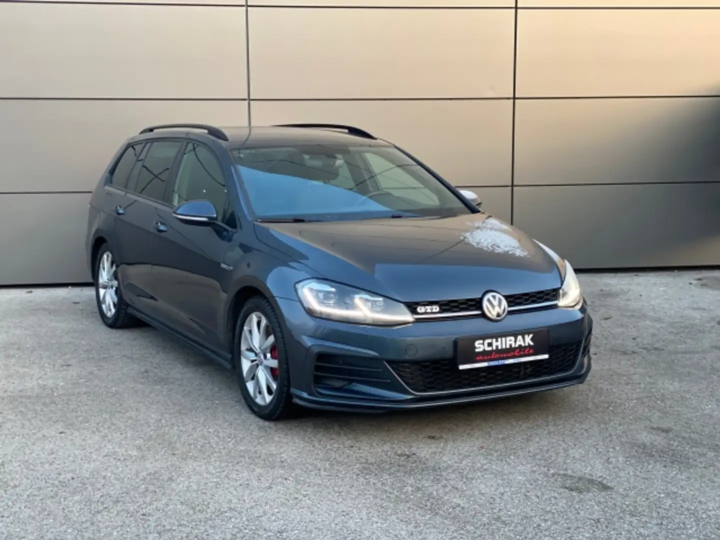 Volkswagen Golf GTD Variant 2,0 TDI DSG Grau - 1