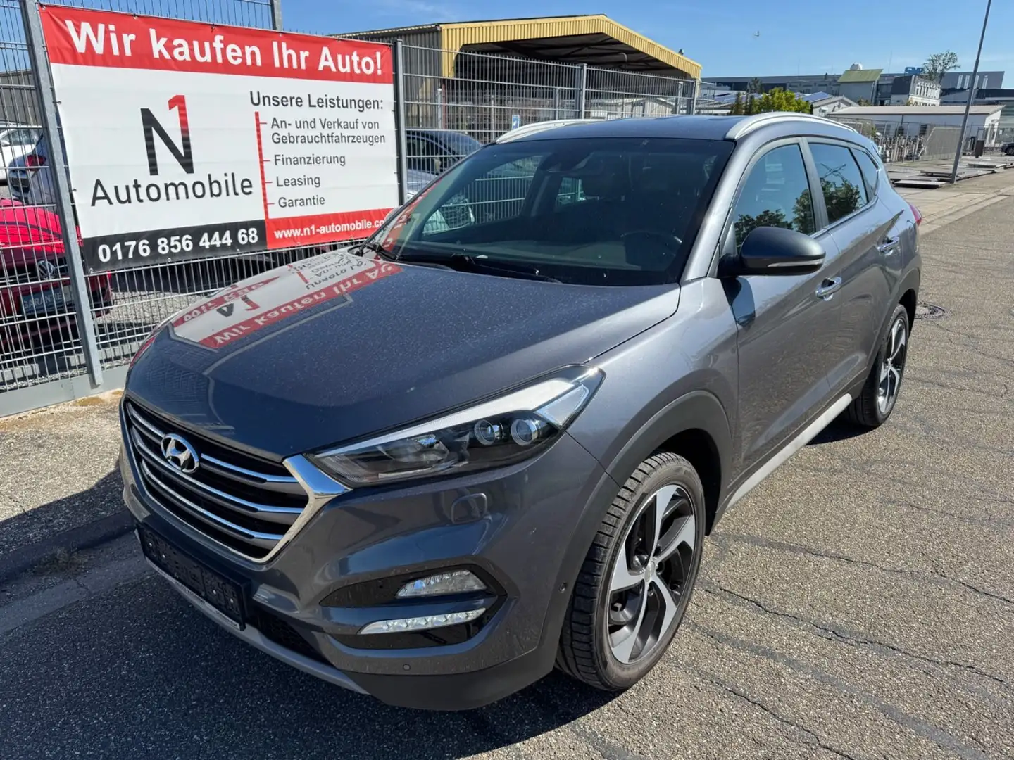 Hyundai TUCSON Premium 4WD*AHK*Leder*Tempomat* Grau - 1