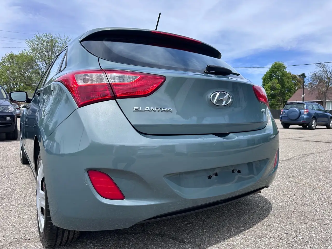 Hyundai ELANTRA снимка Hyundai ELANTRA