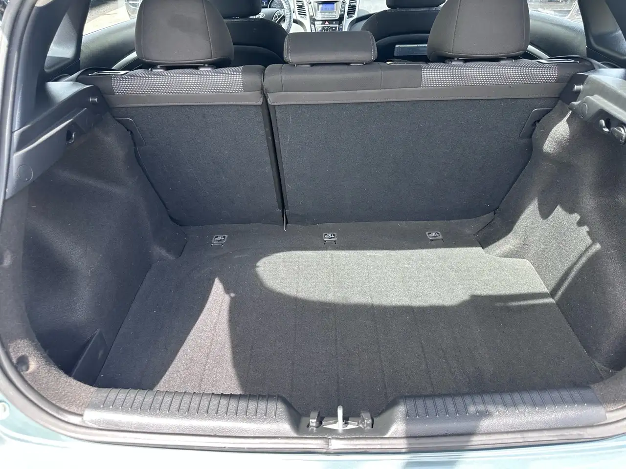 Hyundai ELANTRA снимка Hyundai ELANTRA