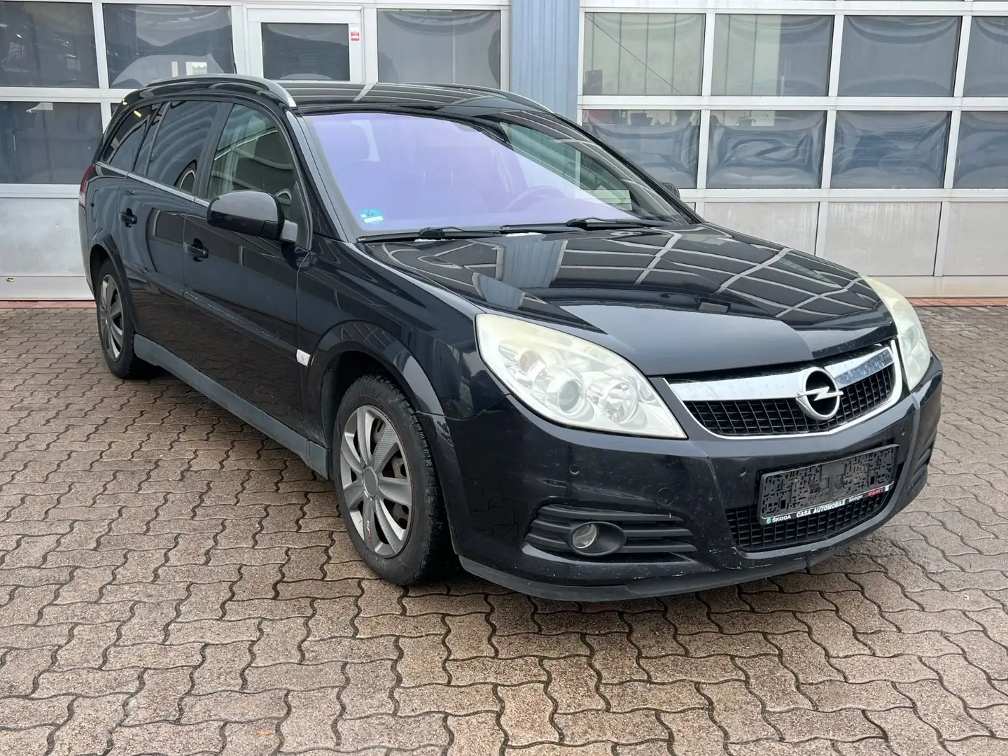 Opel Vectra C 1.9 Caravan Edition Plus Klima/AHK Schwarz - 1