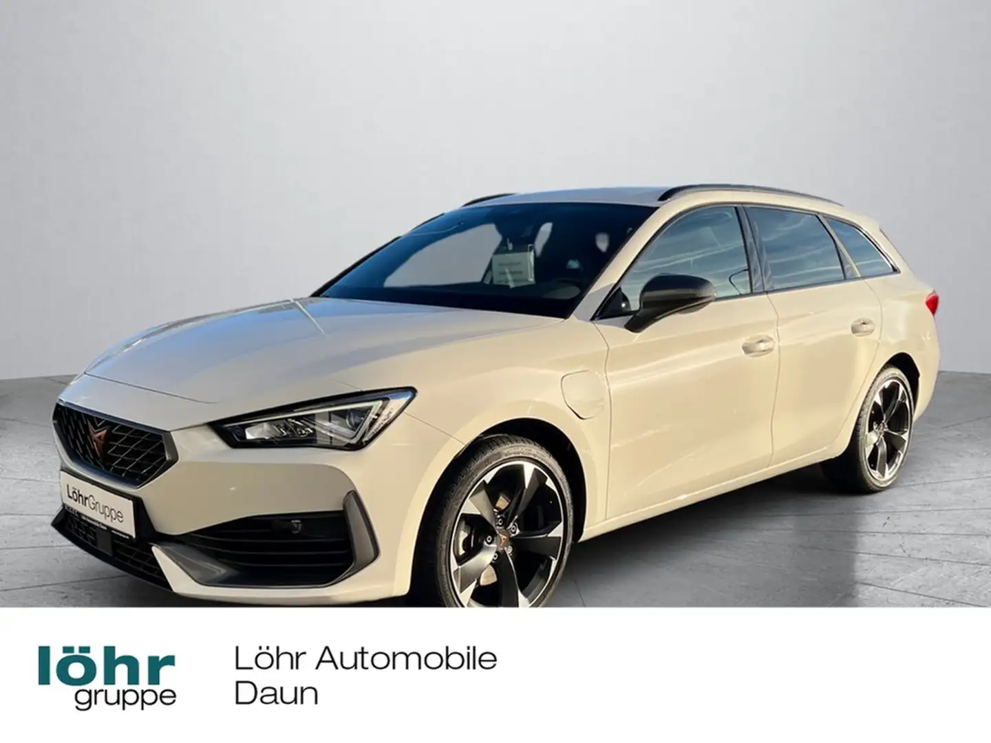 CUPRA Leon ST 1,4 e-Hybrid Automatic Weiß - 1