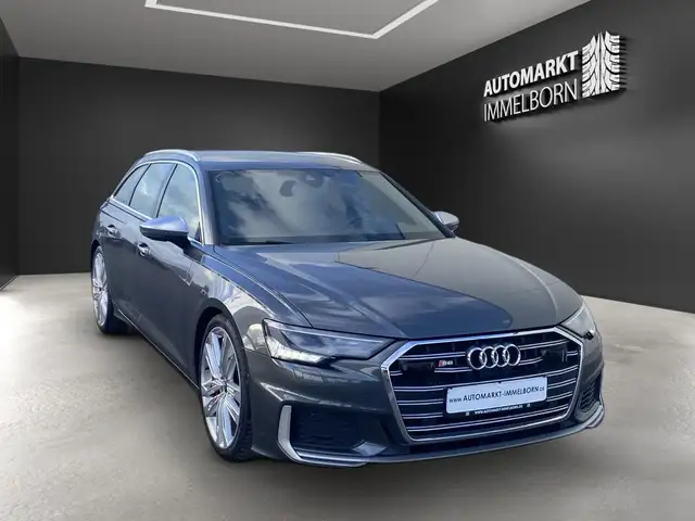 Audi S6 view 2