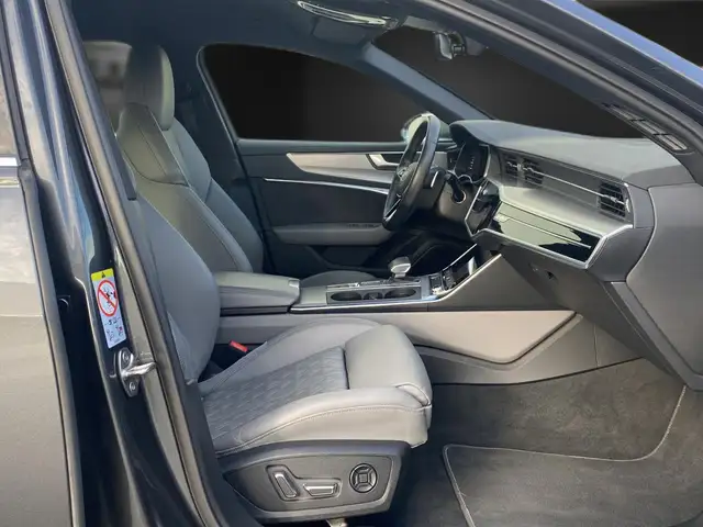 Audi S6 view 15