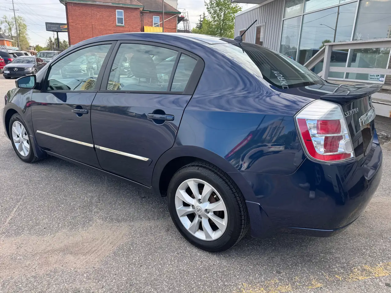 Nissan Sentra снимка Nissan Sentra