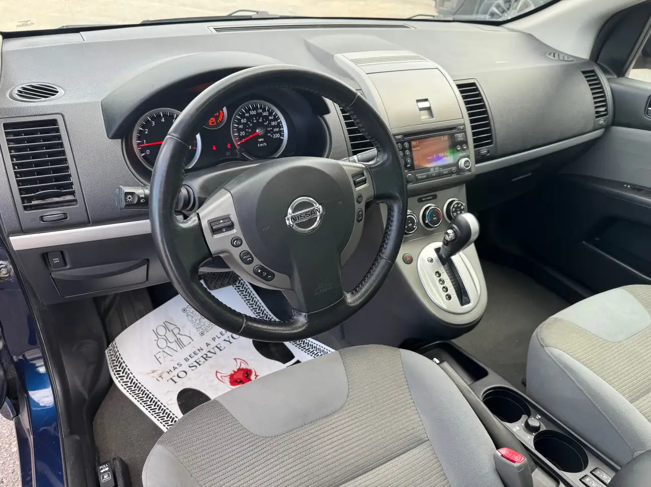 Nissan Sentra снимка Nissan Sentra