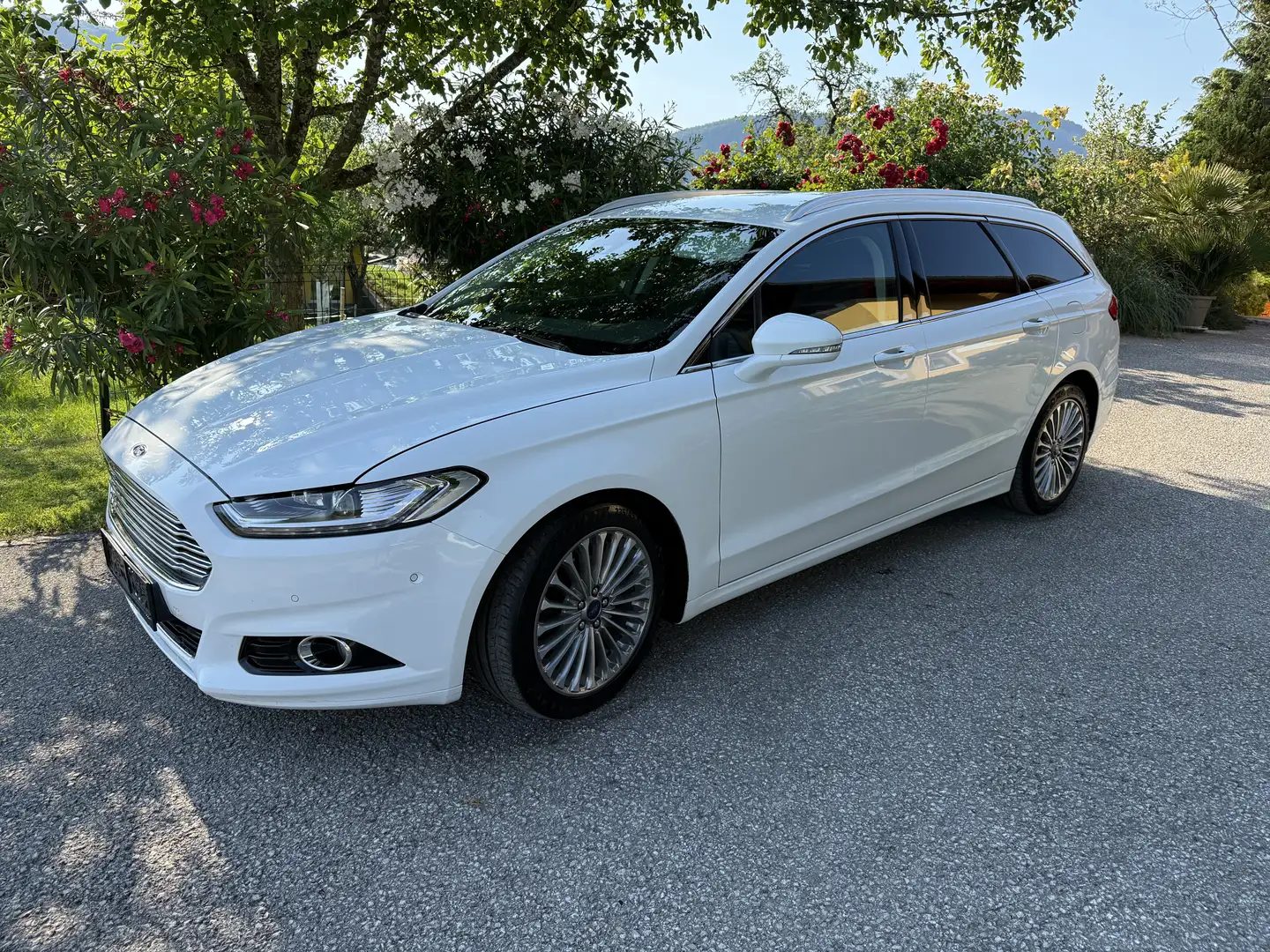 Ford Mondeo Traveller Titanium 2,0 TDCi AWD Start/Stop - 1