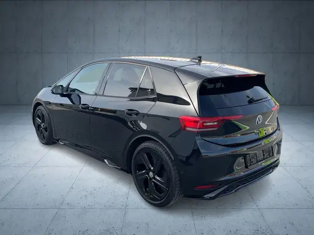 Volkswagen Id.3 view 4