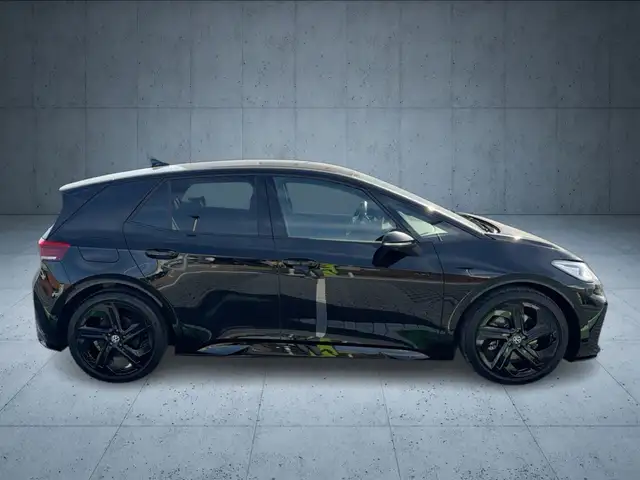 Volkswagen Id.3 view 7