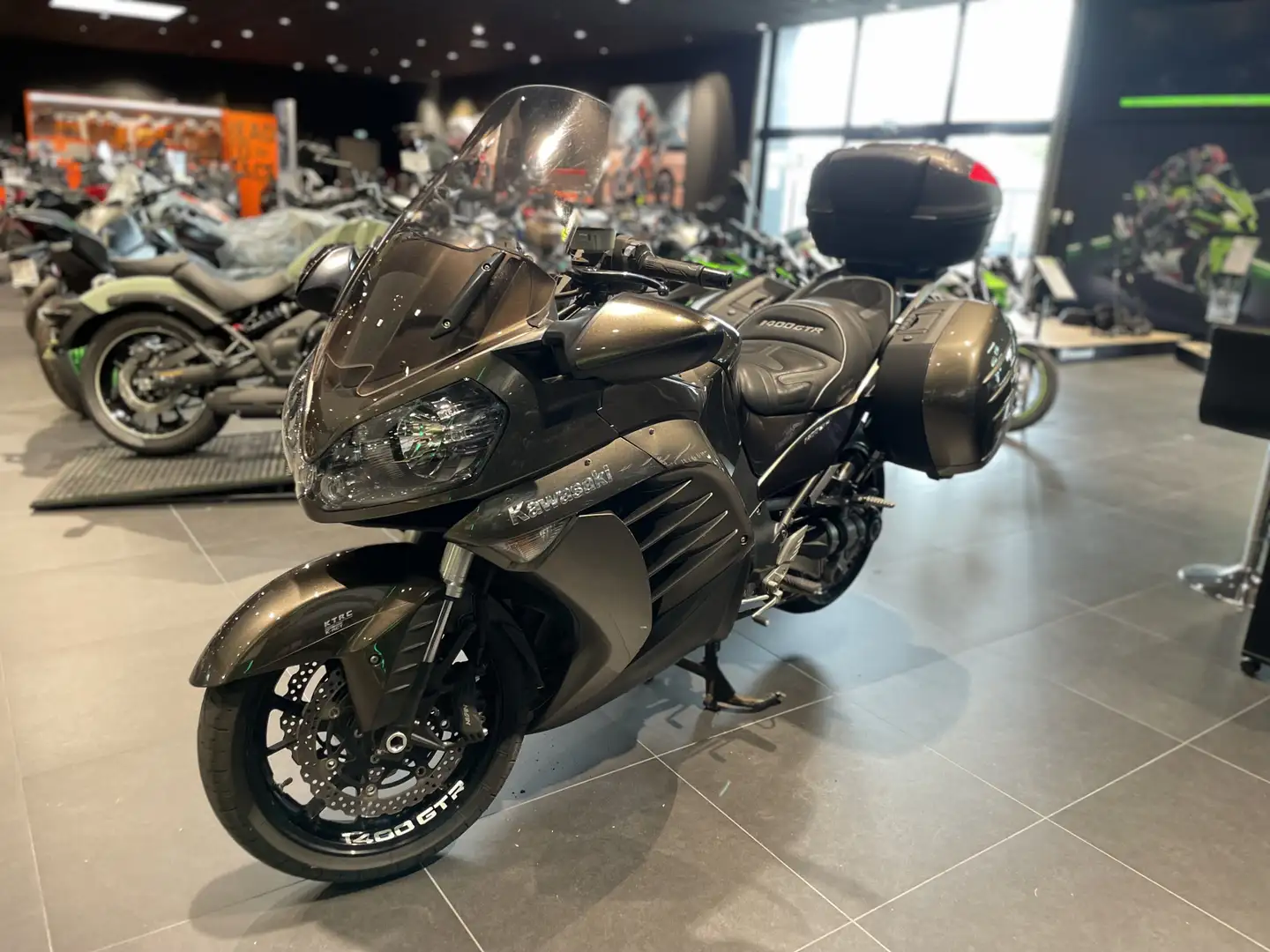 Kawasaki GTR 1400 Maro - 1