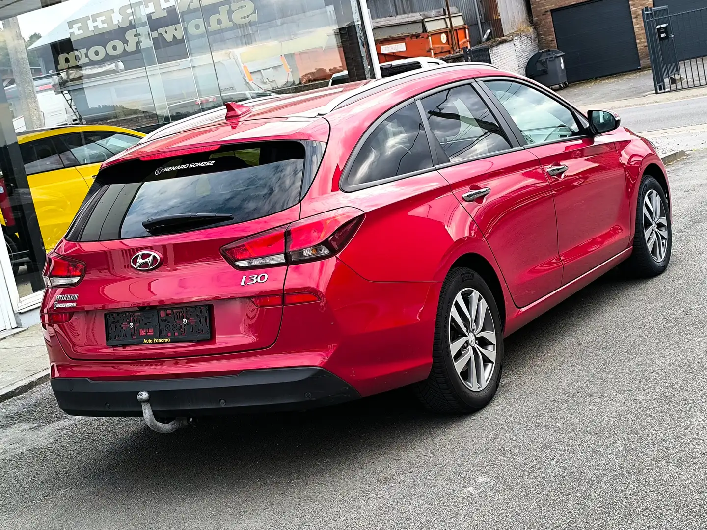 Hyundai i30 i30 1.6 CRDi BREAK CLIM CAMERA SG CHAUFFANT FULL Rood - 2