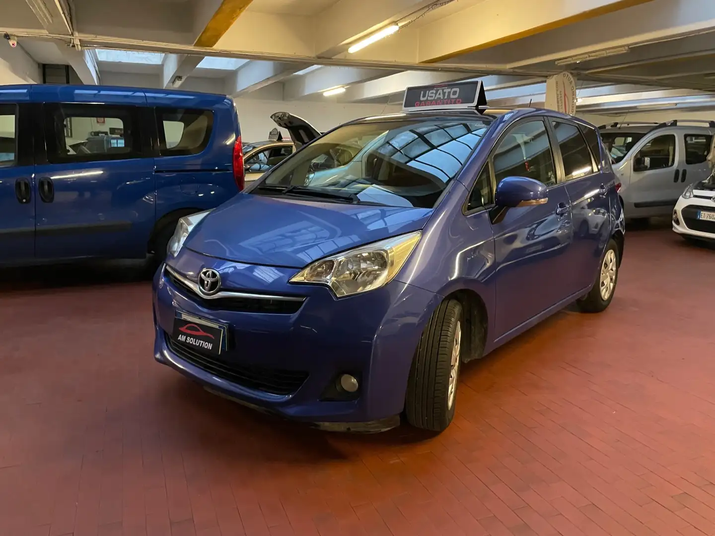 Toyota Yaris Yaris Verso 1.3 Neopatentati Euro 5 Blu/Azzurro - 2
