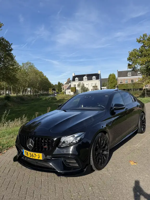 Mercedes-Benz E 63 AMG 2018 из Европы — купить под ключ