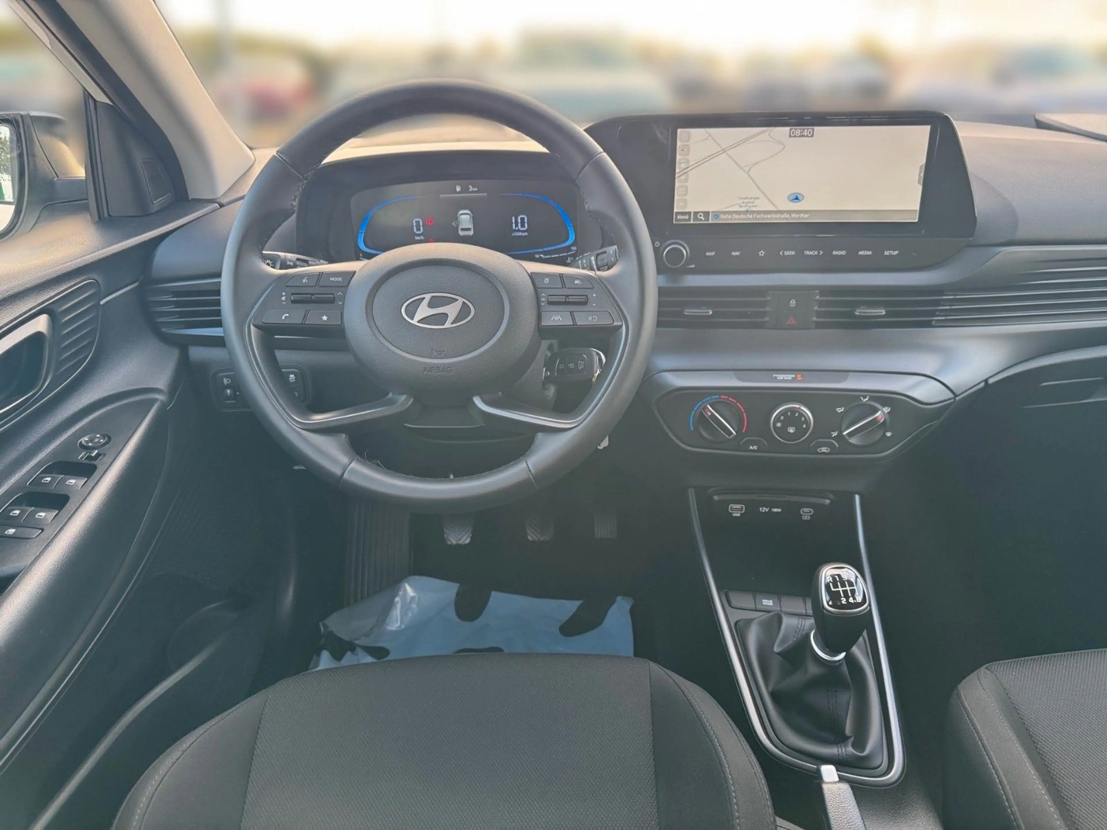 Hyundai BAYON 1.0T Select NAVI KAMERA DAB APP PDC — photo 11