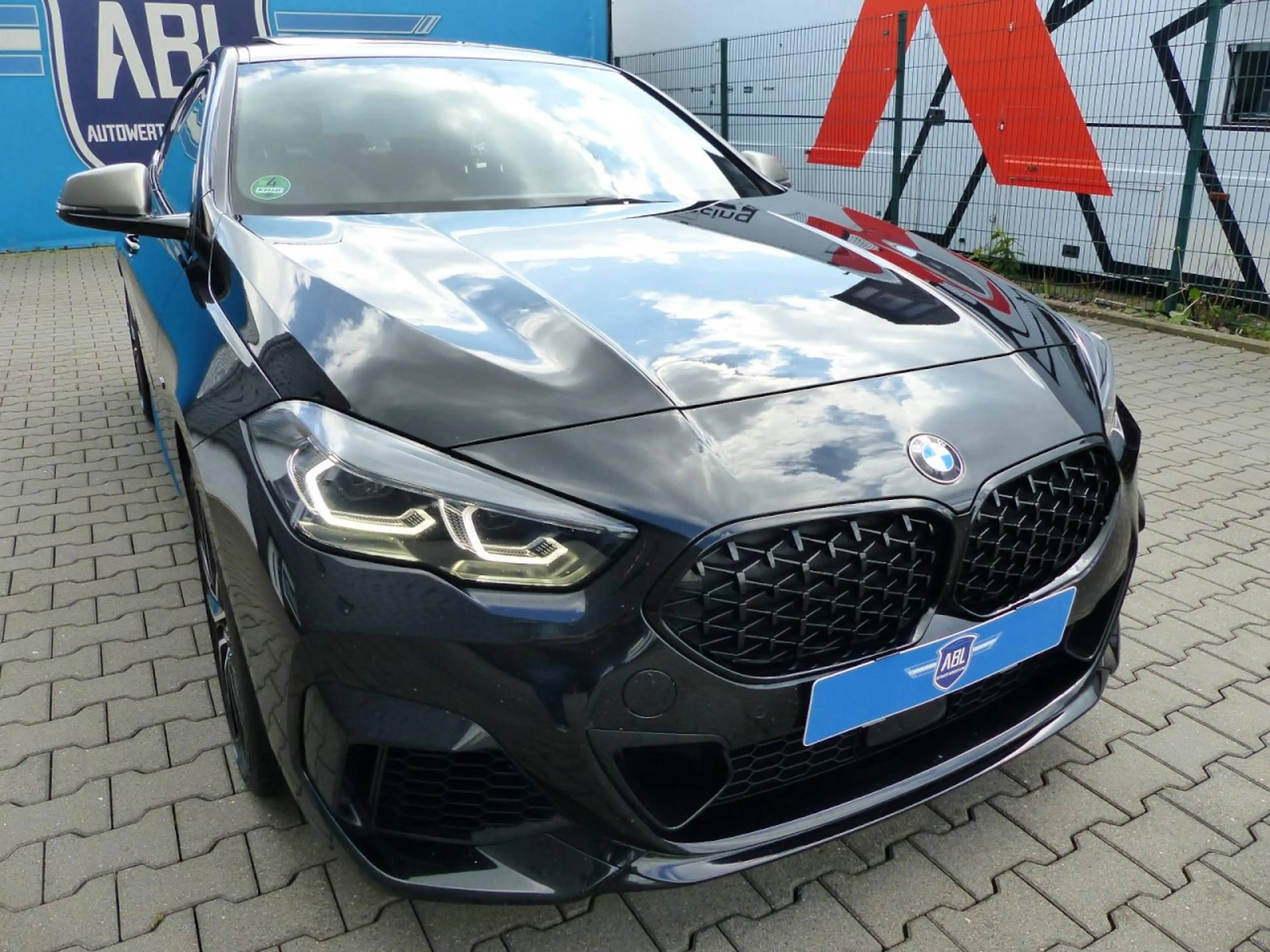 BMW M2 35i.GRAN.COUP.xDRIVE.NAV.LED.AUTO.PDC.KAMERA.PANO — photo 4