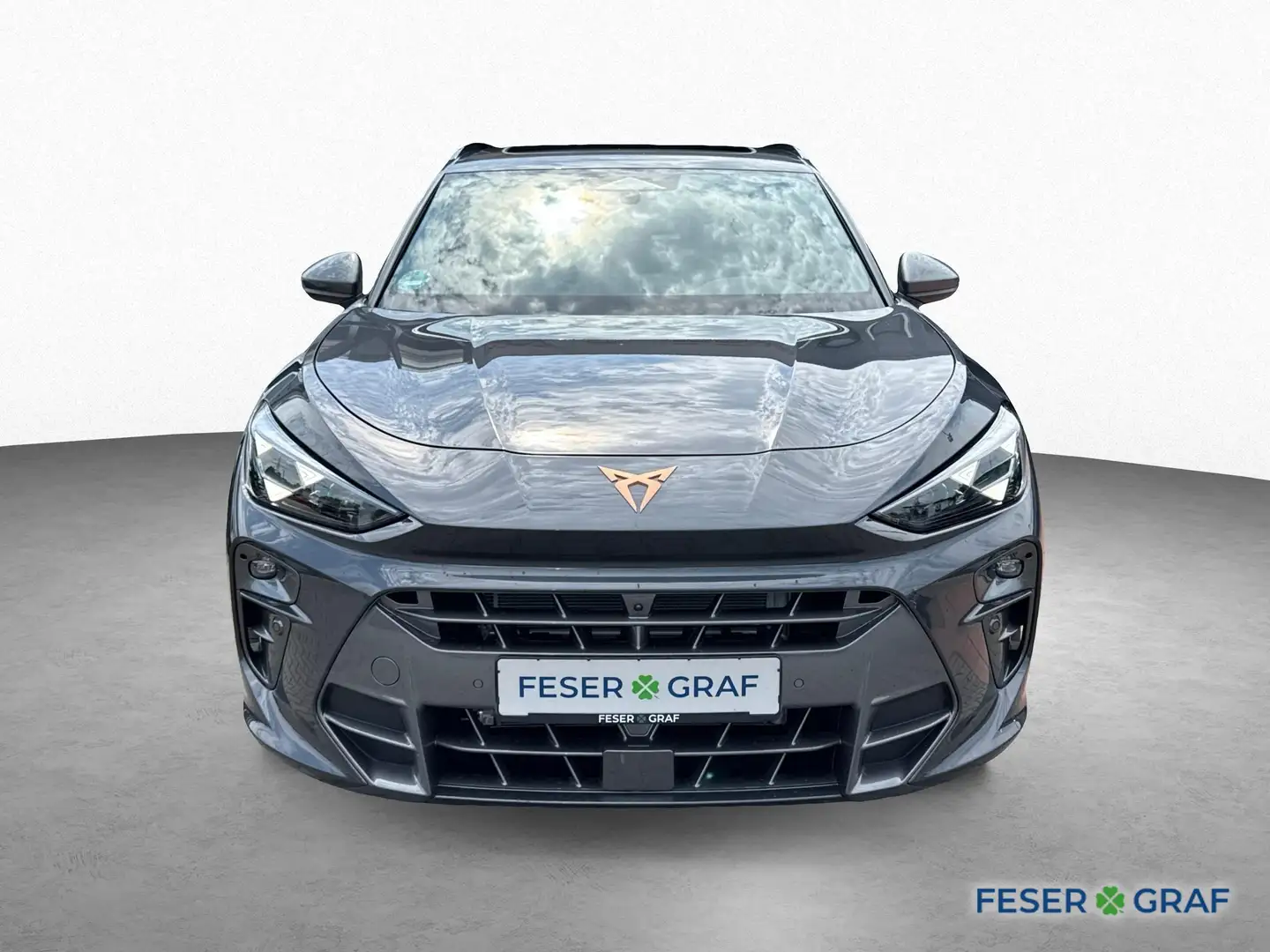 CUPRA Terramar VZ 1.5 E-HYBRID DSG AKEBONO PANO MATRIX Grau - 2