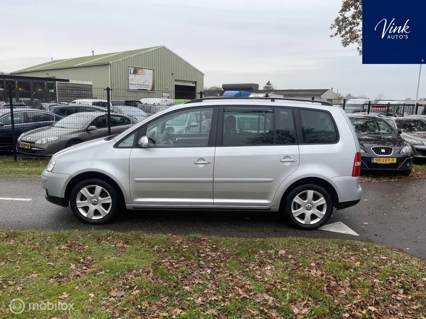Volkswagen Touran 1.6-16V FSI Athene | AUTOMAAT | Nieuwe Banden | AP Gris - 2
