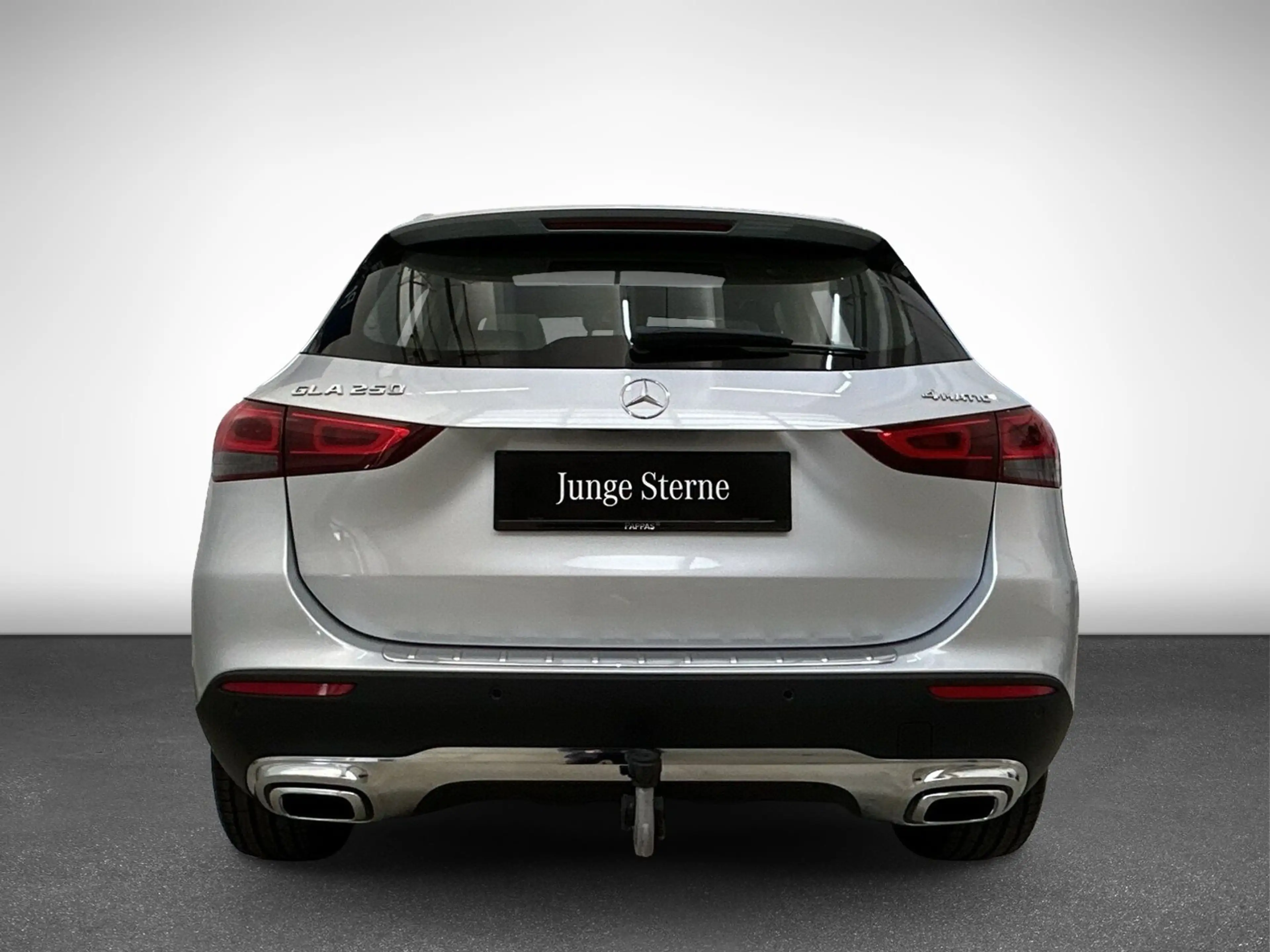 Mercedes-Benz GLA 250 4MATIC Navi SHZ — photo 5
