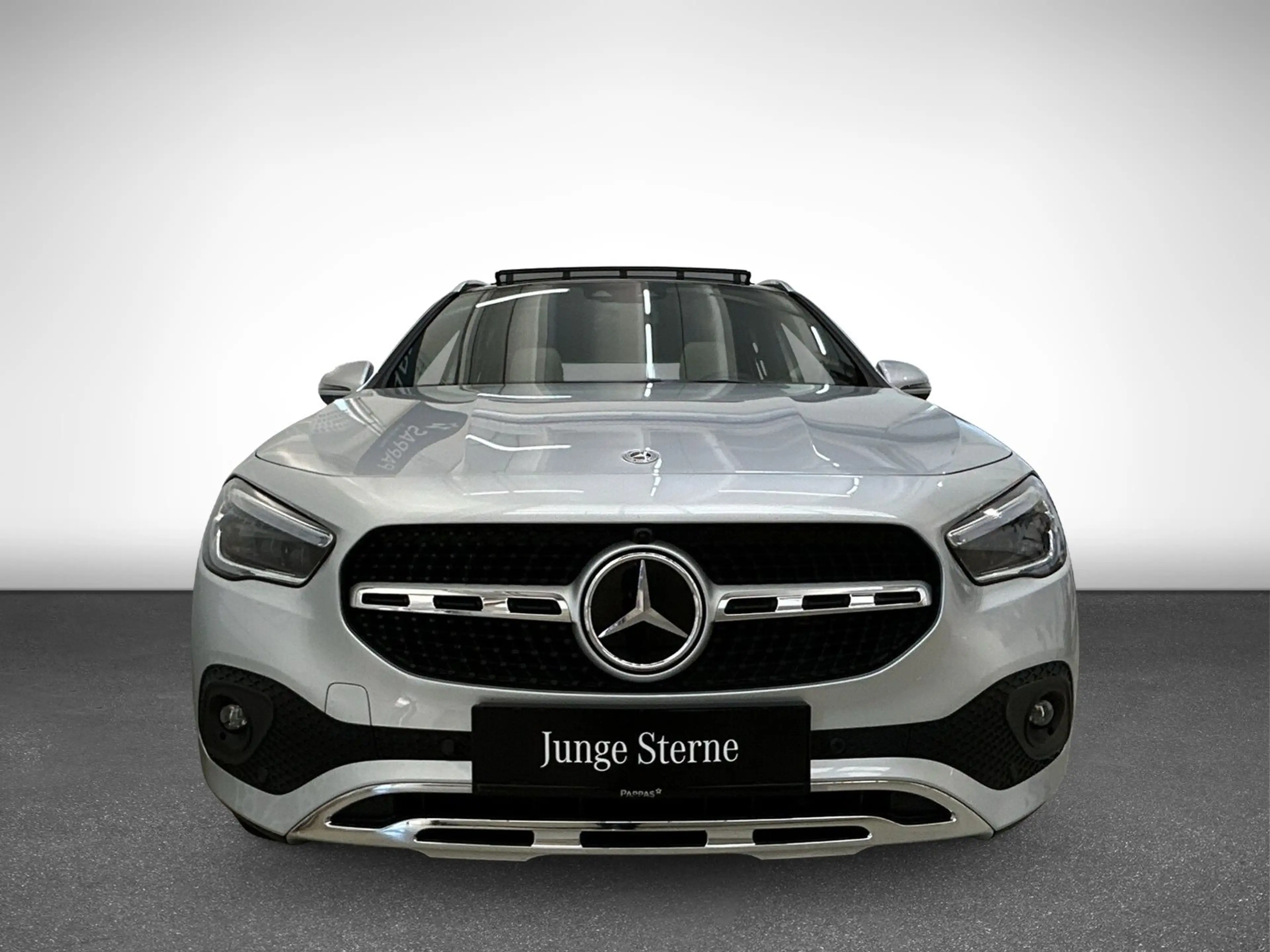 Mercedes-Benz GLA 250 4MATIC Navi SHZ — photo 4