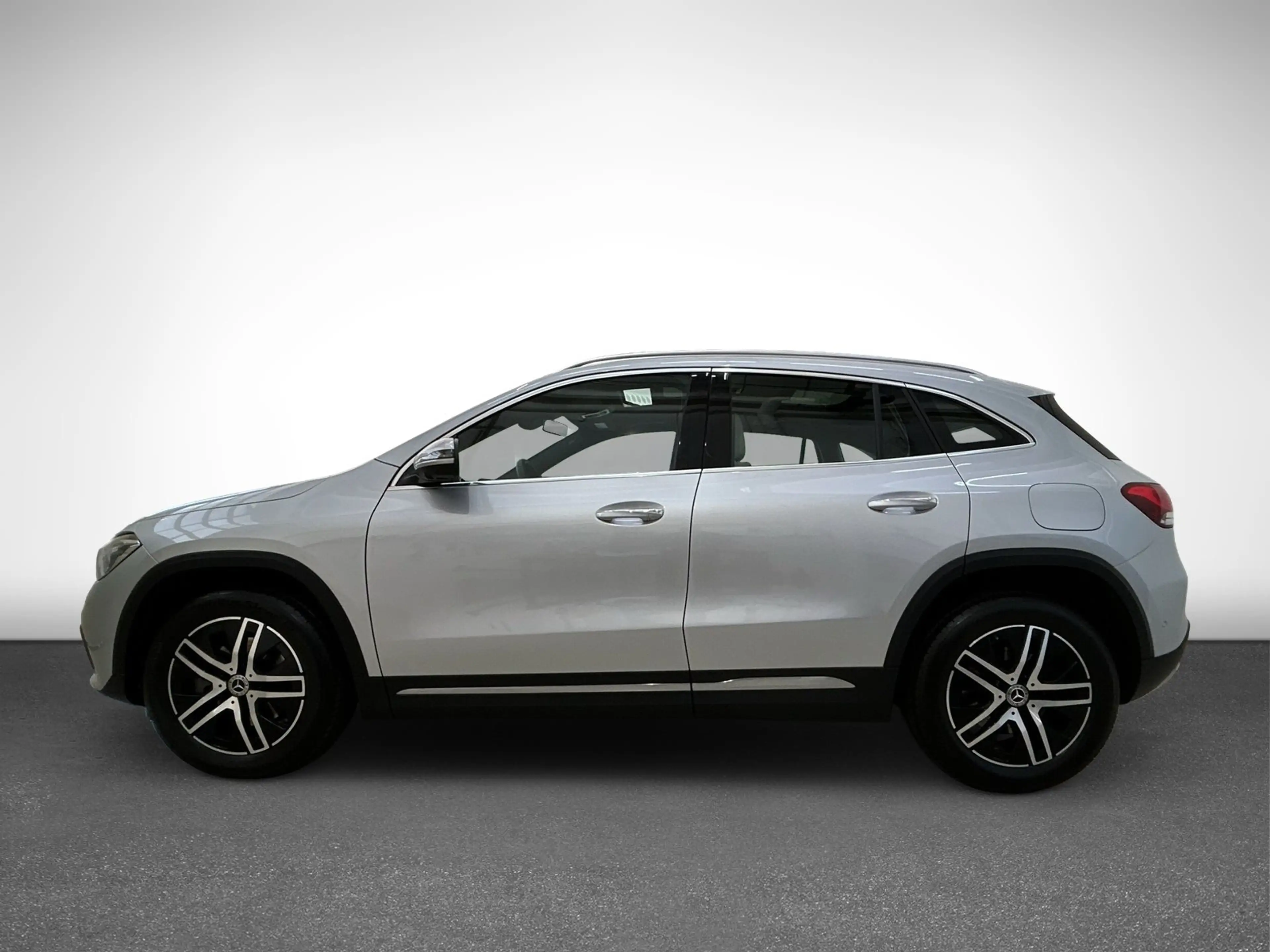 Mercedes-Benz GLA 250 4MATIC Navi SHZ — photo 7