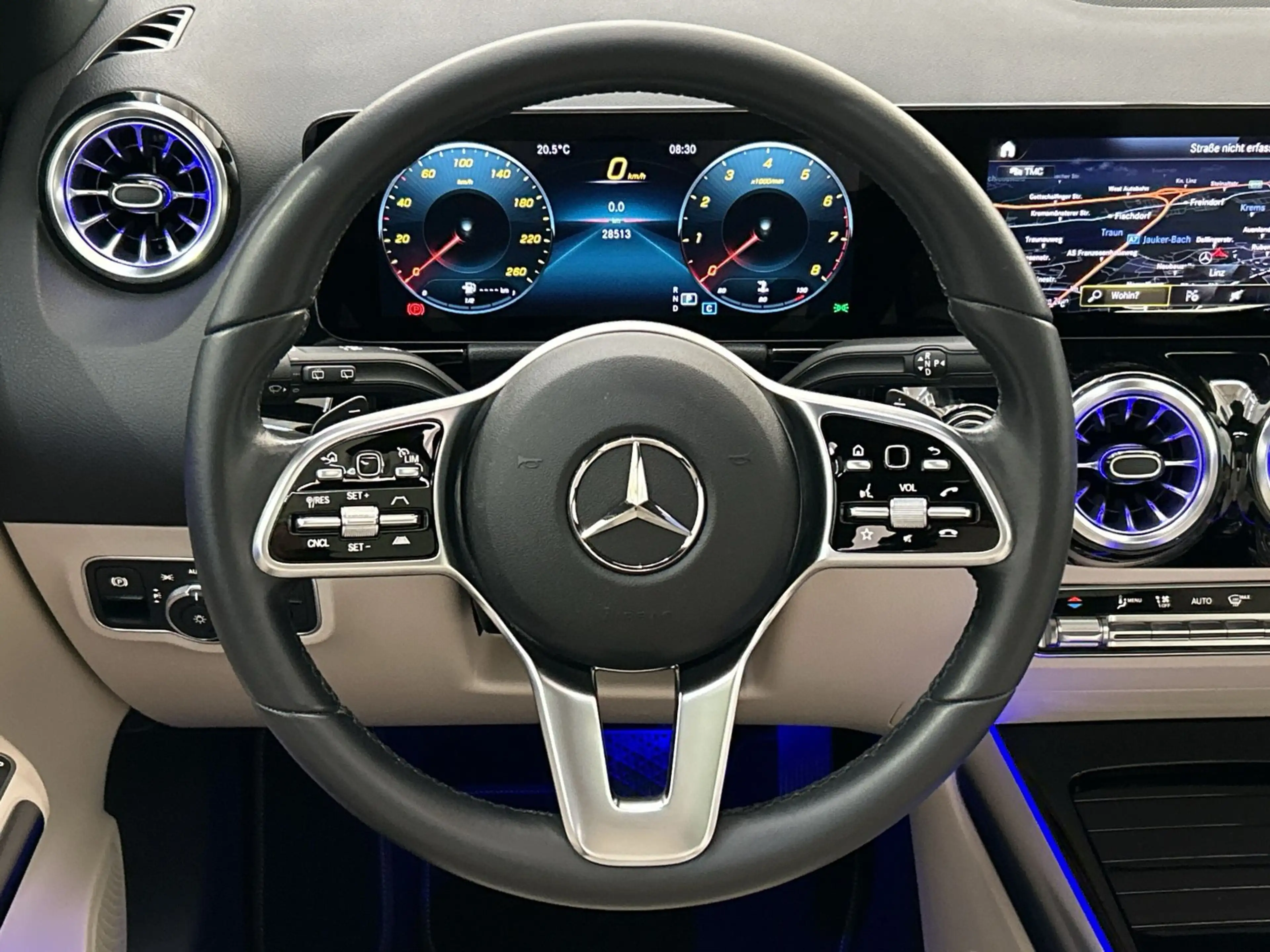 Mercedes-Benz GLA 250 4MATIC Navi SHZ — photo 9
