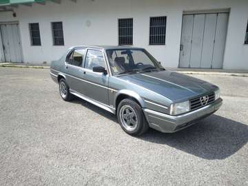 Alfa 90 2.5i Quadrifoglio Oro Kit Zender