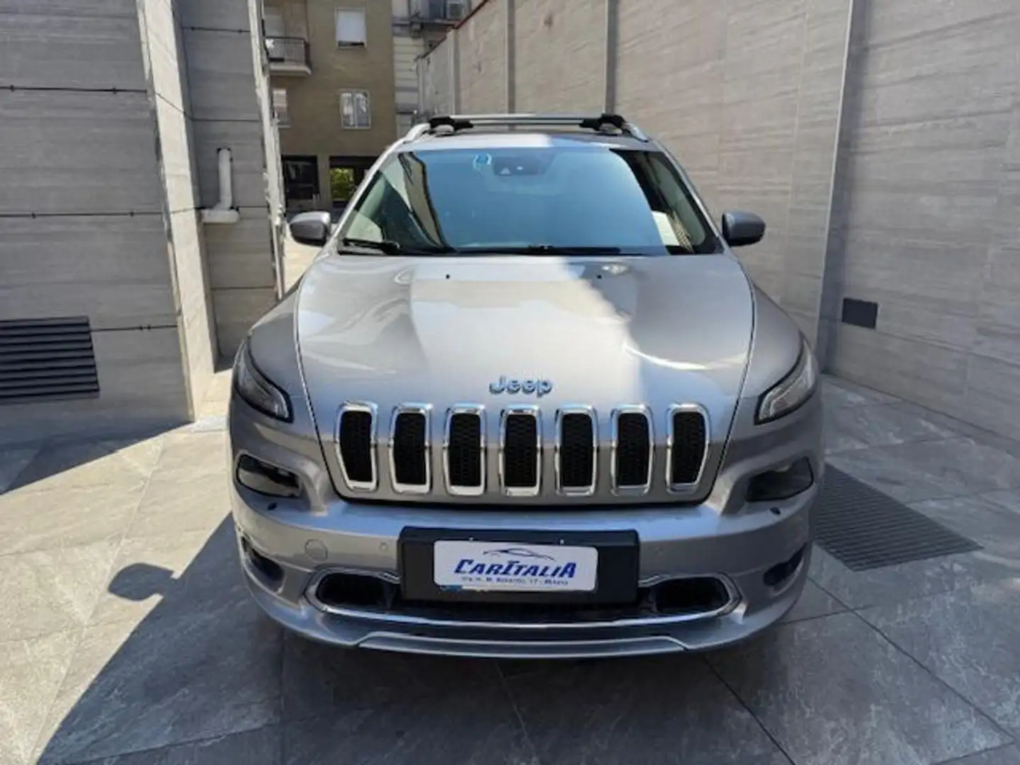 Jeep Cherokee 2.2 Mjt II 4WD Active Drive I Overland tetto panor Grau - 2