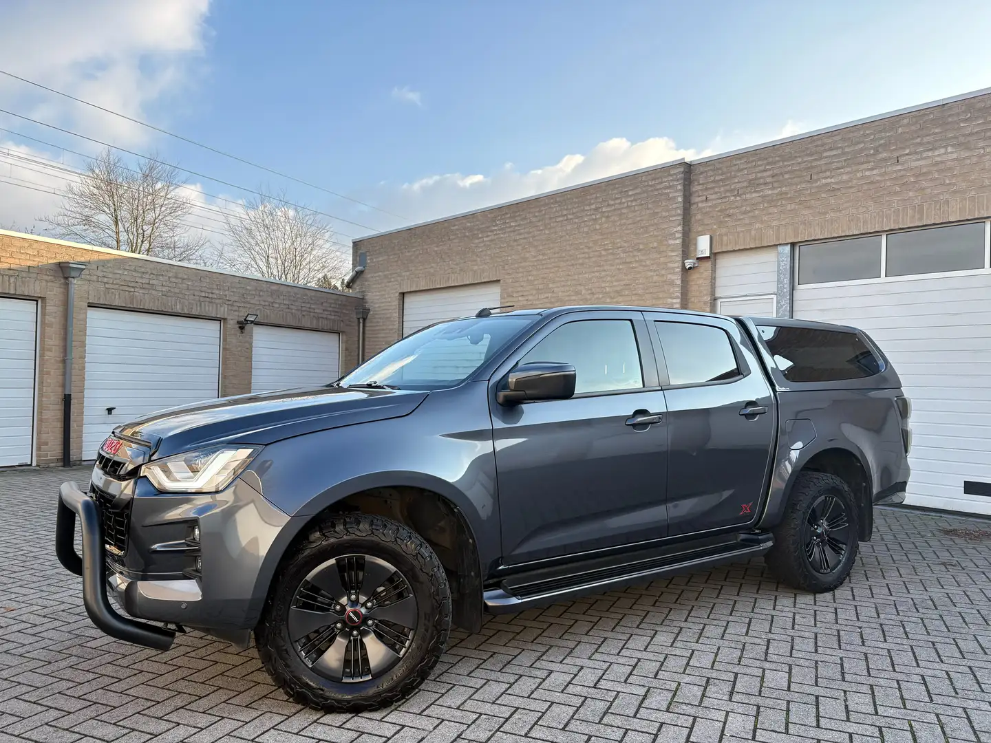 Isuzu D-Max D-Max Double Cab 4WD Autm. X-Series / 12M Garantie Gris - 2